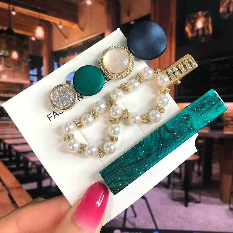 Pearl Crystal Hair Clip Set